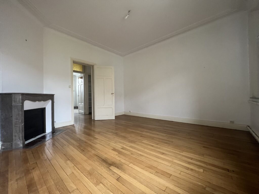 Appartement T5 avec jardin et parking